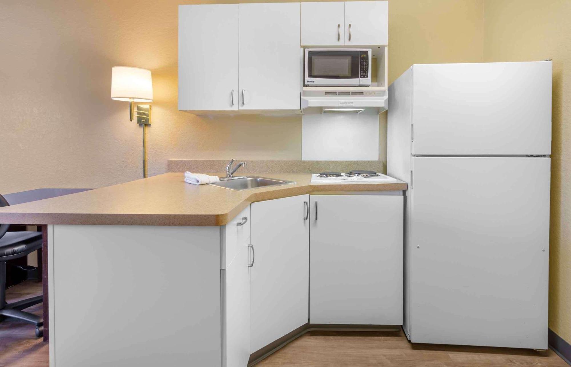 Extended Stay America Select Suites - Roanoke - Airport Esterno foto